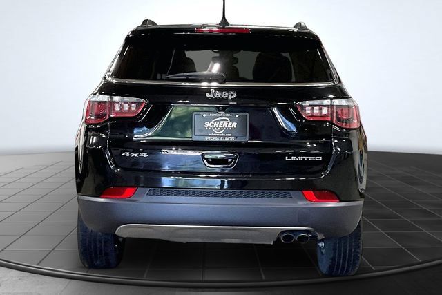 Used 2017 Jeep Compass Limited AWD/4WD image 4