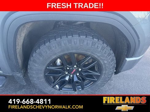 Used 2021 GMC Sierra 1500 Elevation w/ Preferred Package image 18