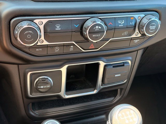 Used 2023 Jeep Gladiator Sport AWD/4WD image 28
