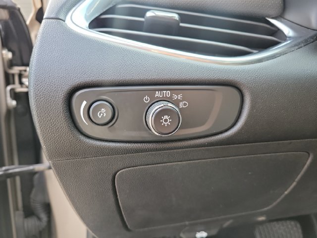 Used 2024 Chevrolet Malibu LT FWD image 21