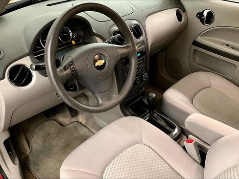 Used 2009 Chevrolet HHR LS image 12