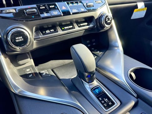 New 2026 Lexus LX 700h Luxury image 29