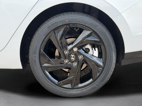 New 2026 Hyundai Elantra SEL Sport FWD image 34