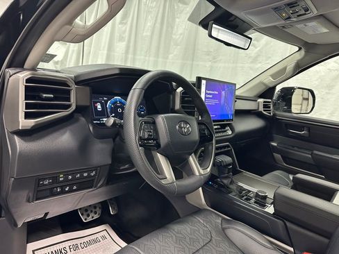 Used 2024 Toyota Sequoia SR5 w/ SR5 Premium Package AWD/4WD image 15