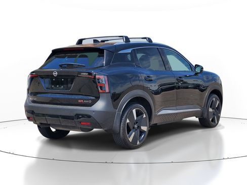 Used 2025 Nissan Kicks SR AWD/4WD image 4