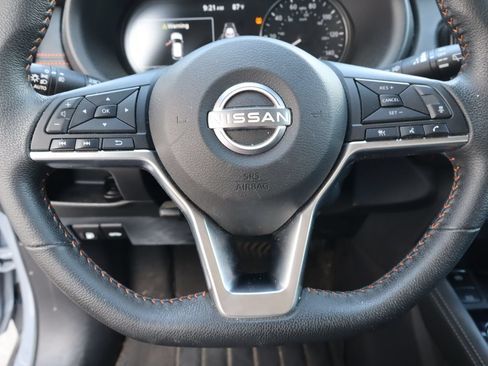 Used 2023 Nissan Kicks SR FWD image 11