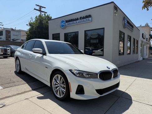 Used 2023 BMW 330e w/ Driving Assistance Package RWD image 3