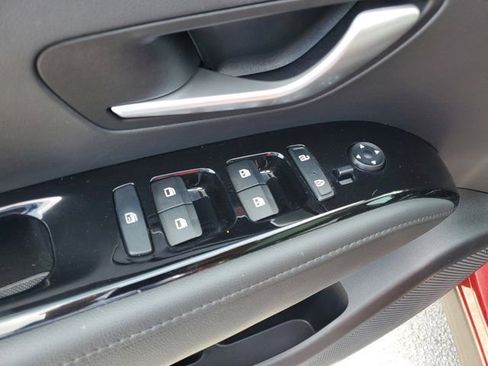 Certified 2024 Hyundai Tucson Limited image 16