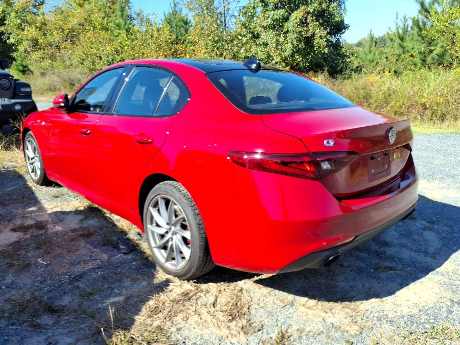 Used 2023 Alfa Romeo Giulia Ti w/ Active Assist Plus Package AWD/4WD image 14