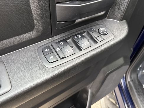 Used 2019 RAM 1500 Express image 16
