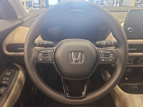 Certified 2026 Honda HR-V LX image 10