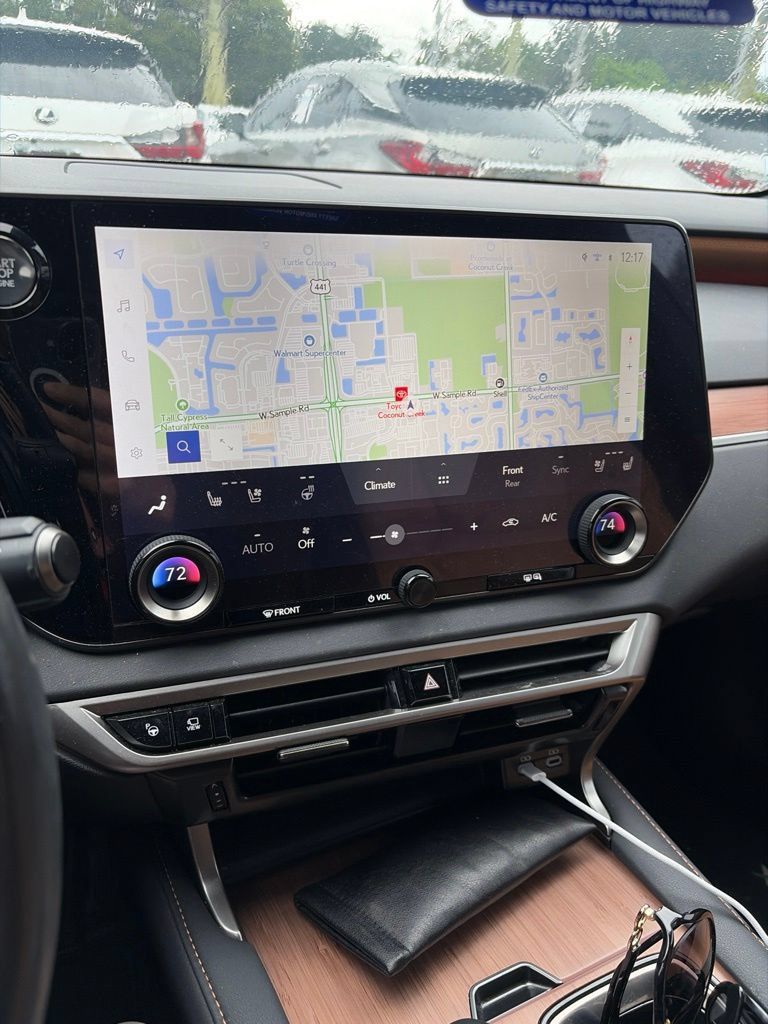 Used 2023 Lexus RX 350 Premium Plus w/ Cold Area Package FWD image 3