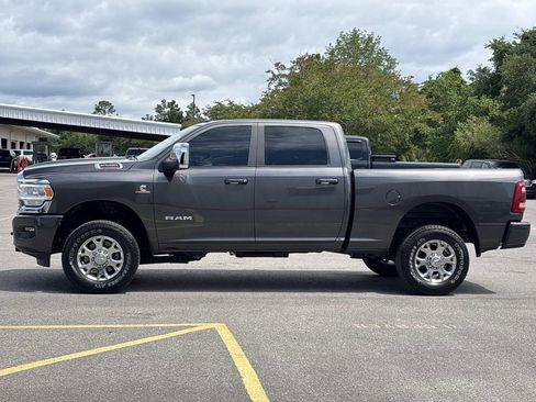 Used 2024 RAM 2500 Laramie w/ Safety Group AWD/4WD image 2