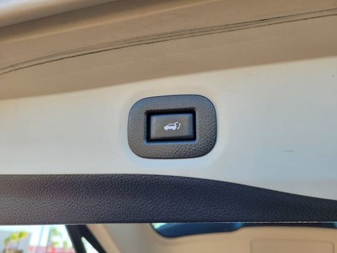 Used 2019 Nissan Rogue SV FWD image 9