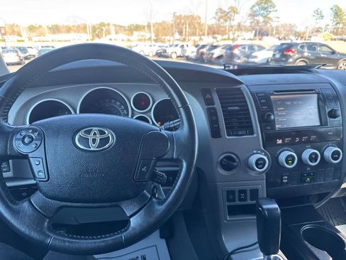 Used 2010 Toyota Sequoia SR5 image 19