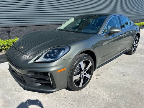 Used 2026 Porsche Panamera 4 E-Hybrid AWD/4WD image 7