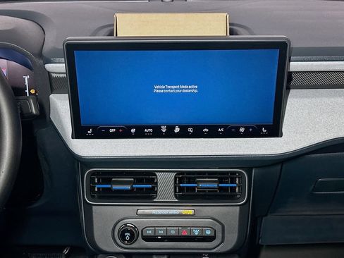 New 2026 Ford Maverick XLT w/ XLT Luxury Package FWD image 9