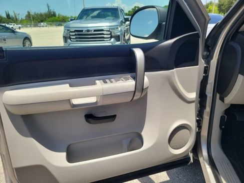 Used 2008 Chevrolet Silverado 1500 LT w/ Power Pack Plus RWD image 14
