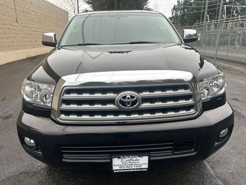 Used 2014 Toyota Sequoia Platinum image 2