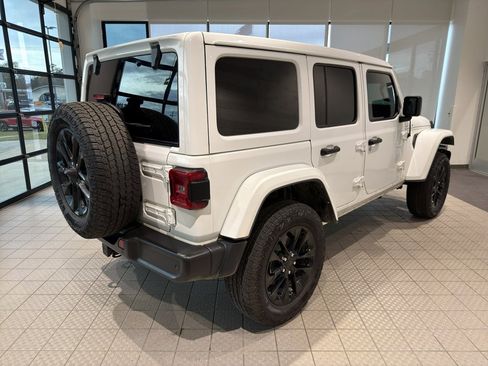 Used 2021 Jeep Wrangler Unlimited Sahara w/ Cold Weather Group image 5