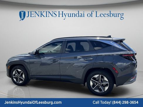 Certified 2025 Hyundai Tucson SEL FWD image 8
