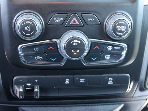 Used 2022 RAM 1500 Classic SLT w/ Electronics Group AWD/4WD image 21
