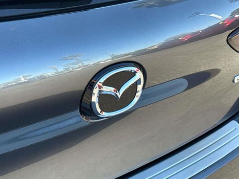 Certified 2025 MAZDA MAZDA3 s Sport image 6