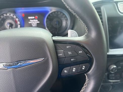 Used 2023 Chrysler 300 C RWD image 26