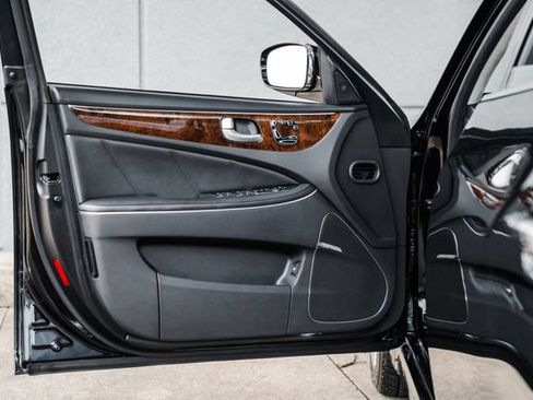Used 2012 Hyundai Equus Signature RWD image 58