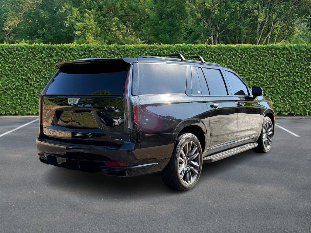 Used 2022 Cadillac Escalade ESV Sport w/ Touring Package AWD/4WD image 3