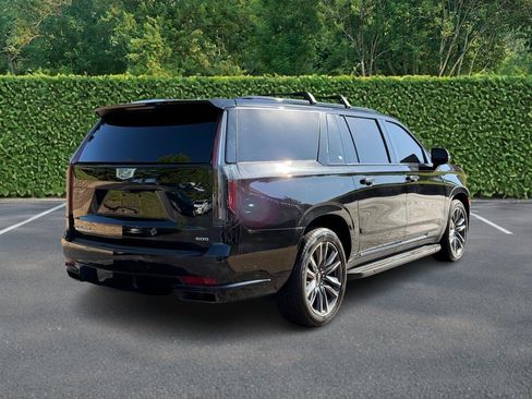 Used 2022 Cadillac Escalade ESV Sport w/ Touring Package AWD/4WD image 3
