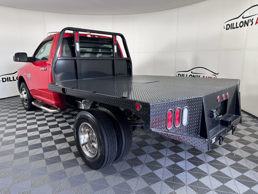 Used 2018 RAM 3500 Tradesman w/ Chrome Appearance Group RWD image 4