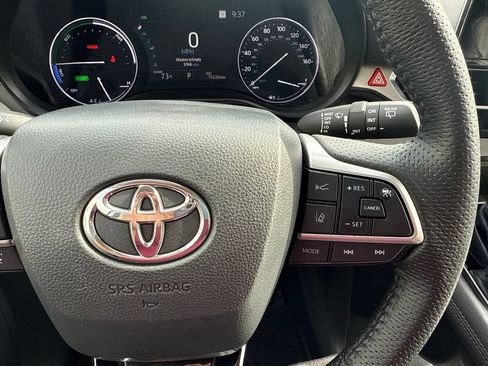 Used 2021 Toyota Sienna Limited AWD/4WD image 26
