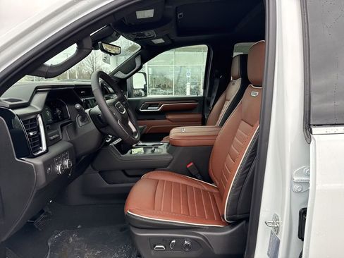 New 2026 GMC Sierra 2500 Denali Ultimate w/ Max Trailering Package image 9