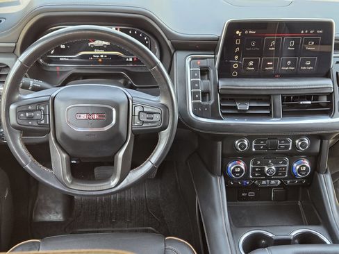 Used 2023 GMC Yukon XL AT4 w/ AT4 Premium Package AWD/4WD image 10