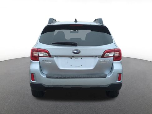 Used 2017 Subaru Outback 2.5i Limited image 5