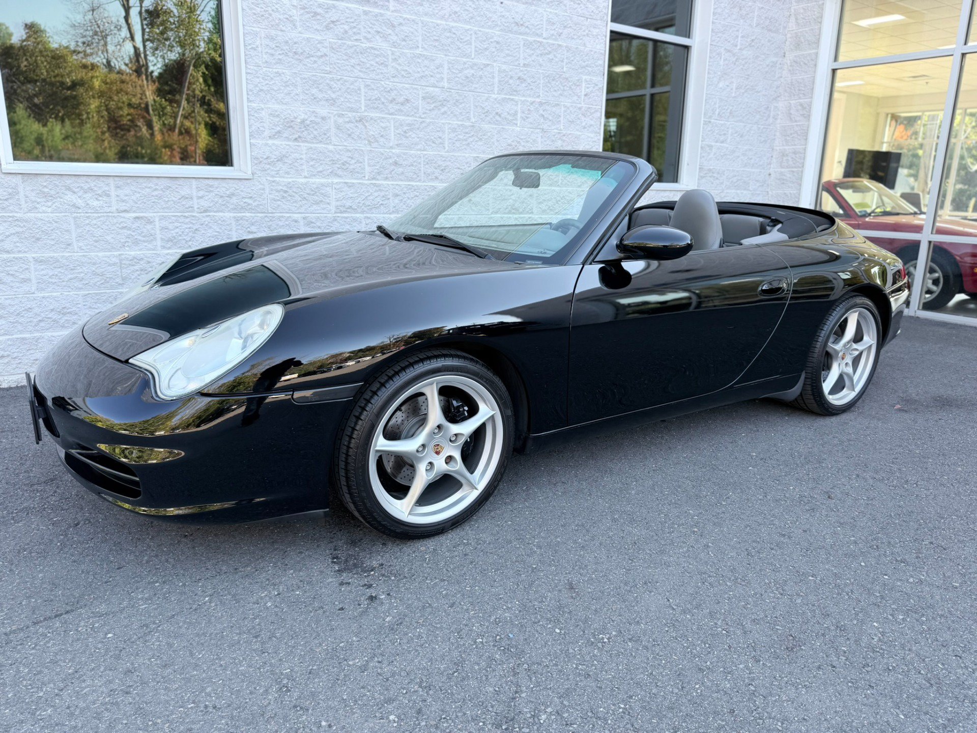 Used 2002 Porsche 911 Carrera 4 AWD/4WD image 25