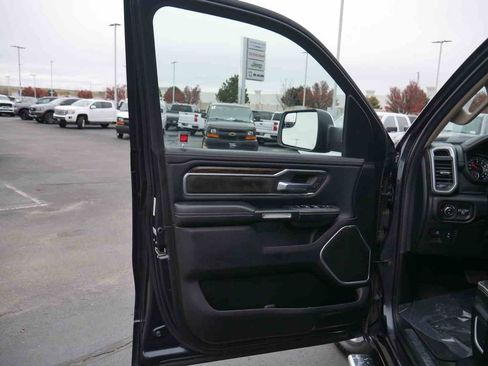 Used 2020 RAM 1500 Laramie image 27