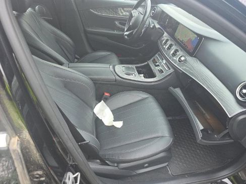 Used 2021 Mercedes-Benz E 350 4MATIC Sedan w/ Premium Package image 3