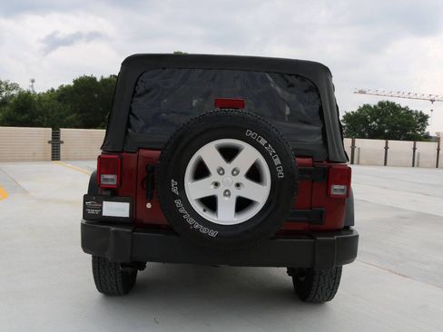 Used 2010 Jeep Wrangler Rubicon w/ PWR Convenience Group AWD/4WD image 47