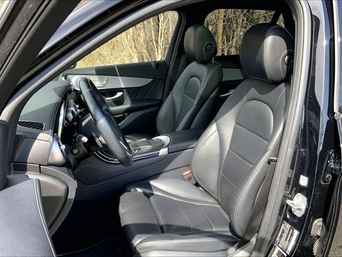 Used 2020 Mercedes-Benz GLC 300 4MATIC image 9