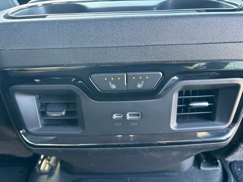 Used 2022 GMC Sierra 1500 AT4 w/ AT4 Premium Package image 44