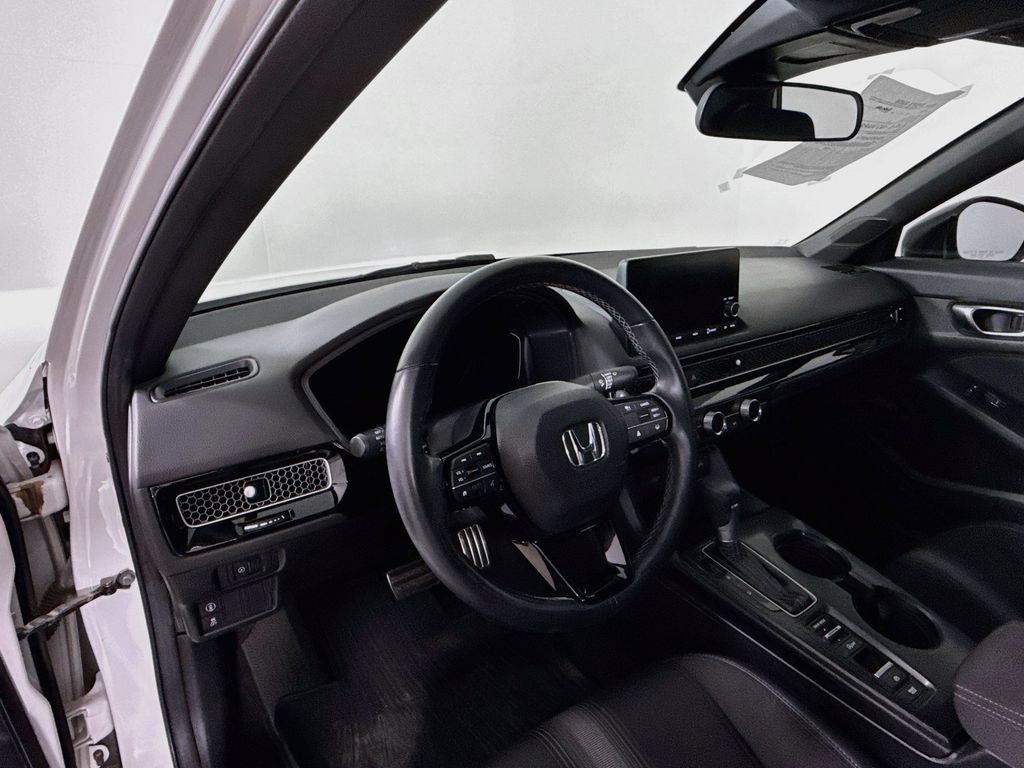 Used 2024 Honda Civic Sport image 9