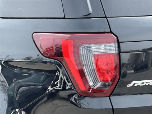 Used 2017 Ford Explorer Sport image 9