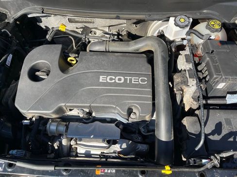 Used 2022 Chevrolet Equinox RS image 30