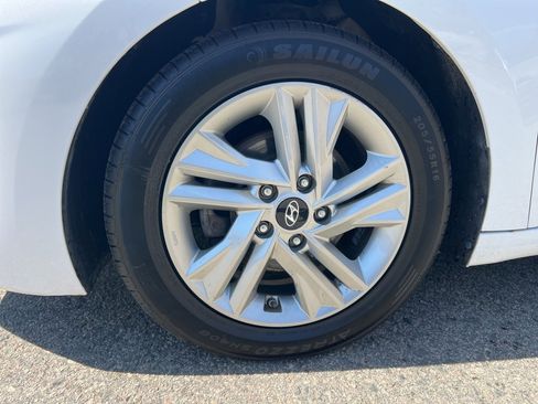 Used 2020 Hyundai Elantra SEL w/ Cargo Package (C1) image 9