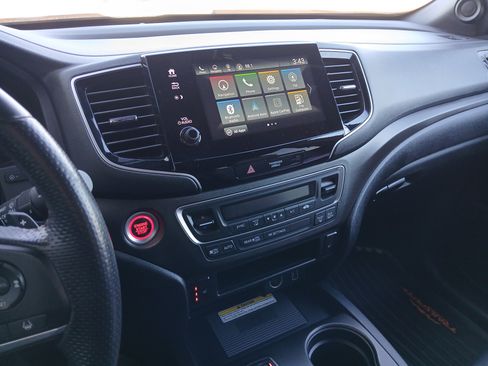 Used 2022 Honda Passport TrailSport image 12