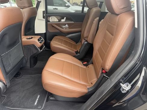 Used 2024 Mercedes-Benz GLS 450 4MATIC image 24