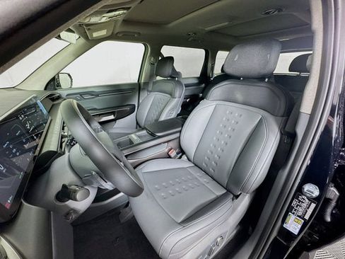 New 2026 Kia EV9 Wind image 22