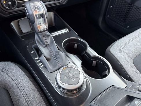 New 2025 Ford Bronco 2-Door w/ Sasquatch Package image 28